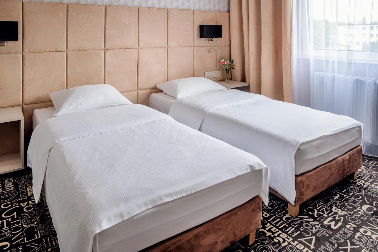Citi Hotel'S Warszawa-Falenty Raszyn Exteriör bild