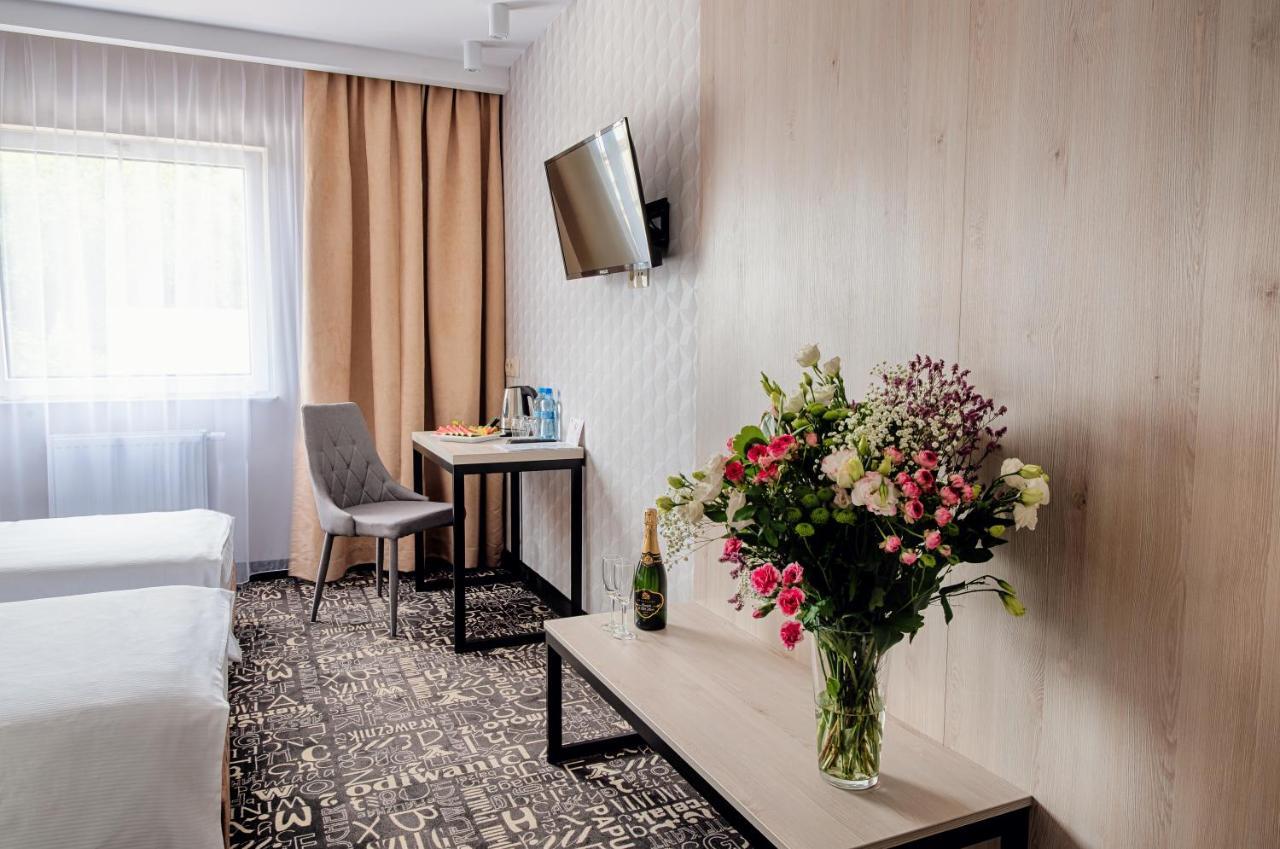 Citi Hotel'S Warszawa-Falenty Raszyn Exteriör bild