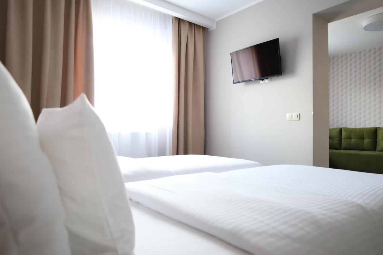 Citi Hotel'S Warszawa-Falenty Raszyn Exteriör bild